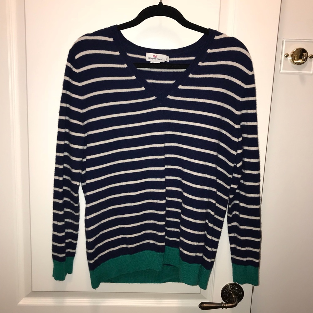 Vineyard vines sweater